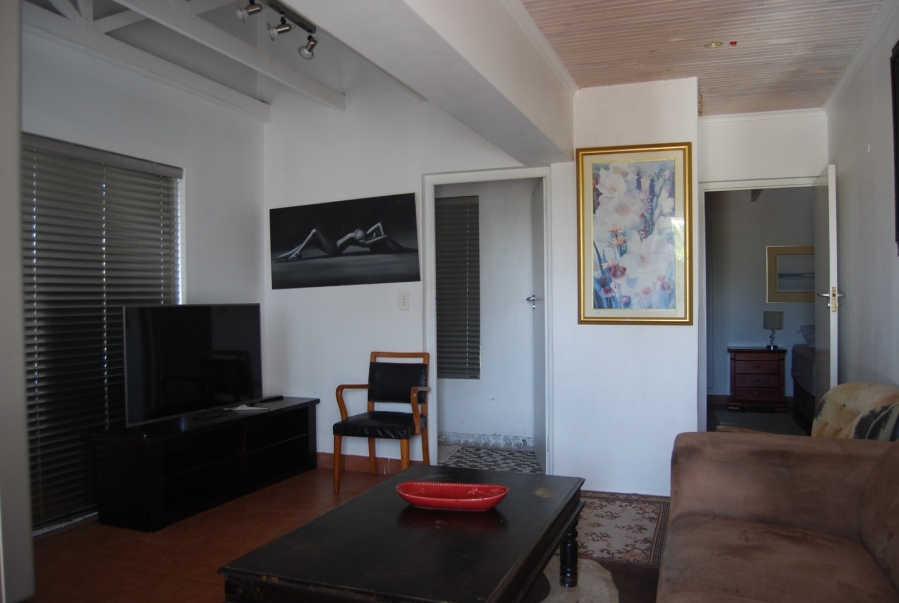 To Let 8 Bedroom Property for Rent in Shelley Point Western Cape